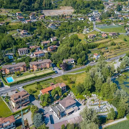 Sleeps 6 Pool Wifi Carlazzo